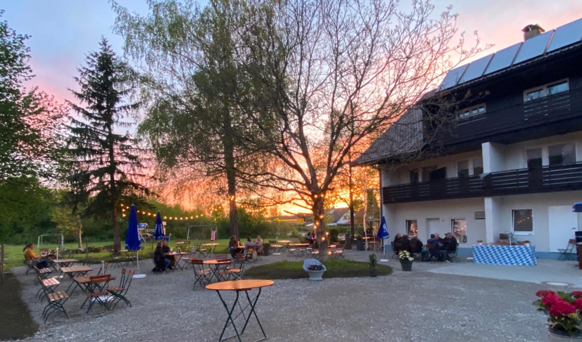 Zum Bayrischen Wirt Hotel Maierhöfen Exterior foto